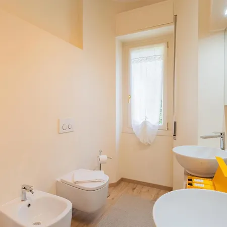 Bianca - Front Pool By Rent