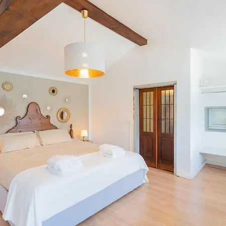 Bianca - Front Pool By Rent Sala Comacina