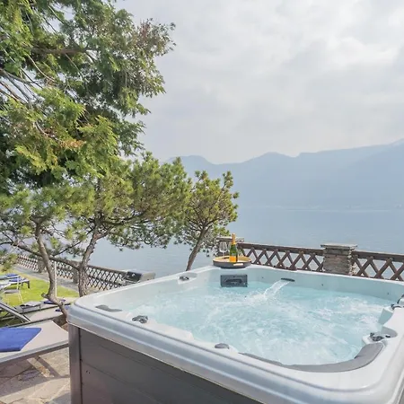 Bianca - Front Pool By Rent Sala Comacina