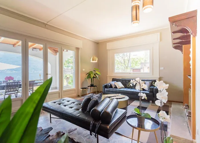 Bianca - Front Pool By Rent Apartment Sala Comacina