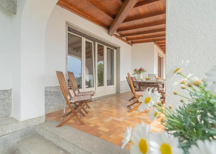 Bianca - Front Pool By Rent Sala Comacina