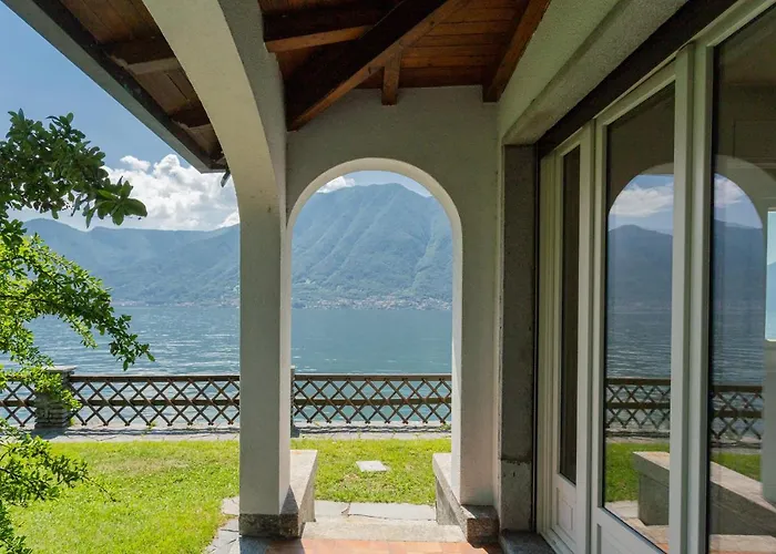 Bianca - Front Pool By Rent * サーラ・コマチーナ