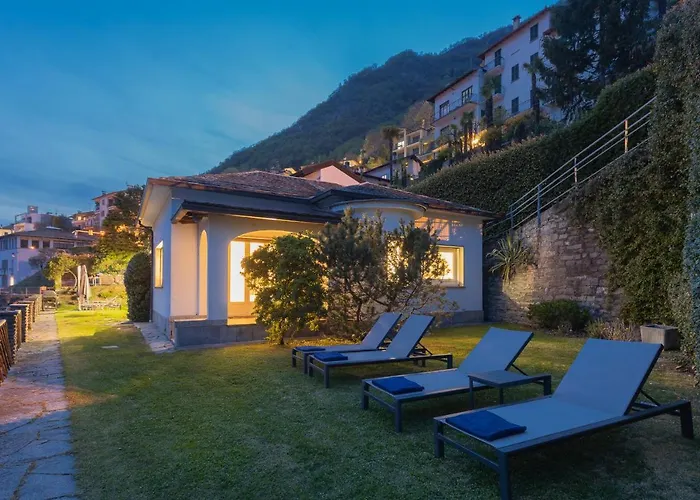 Bianca - Front Pool By Rent アパート サーラ・コマチーナ